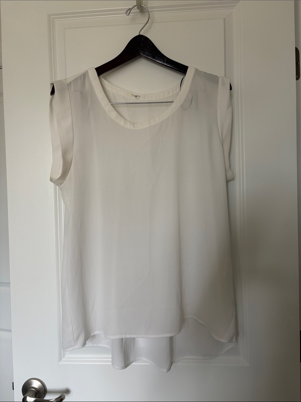 Pleione White Sleeveless Chiffon Layered Camisole Top